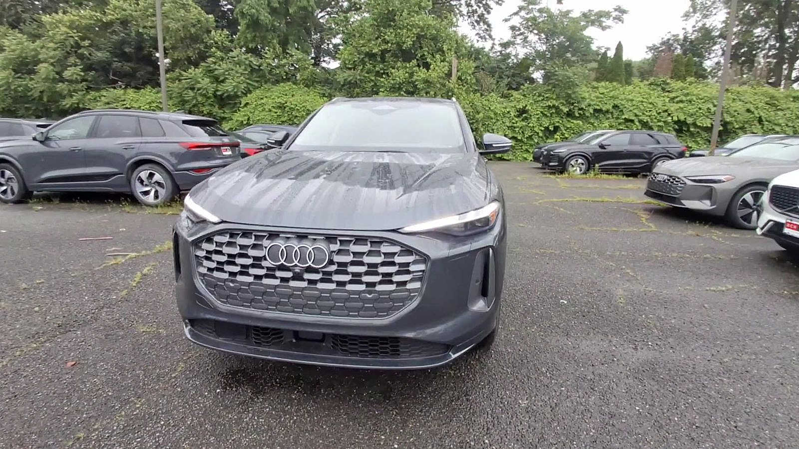 Thumbnail: 2025 Audi Q5 - 3