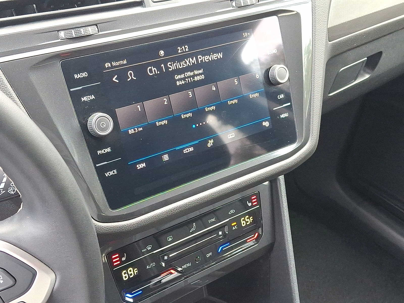 Thumbnail: 2024 Volkswagen Tiguan - 14