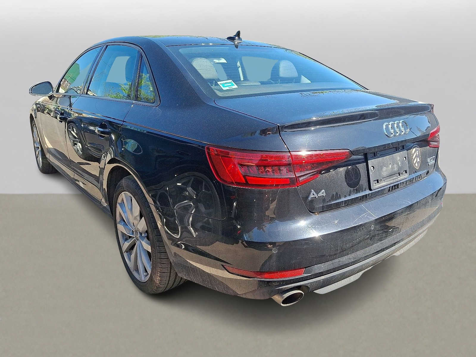 Thumbnail: 2017 Audi A4 - 4