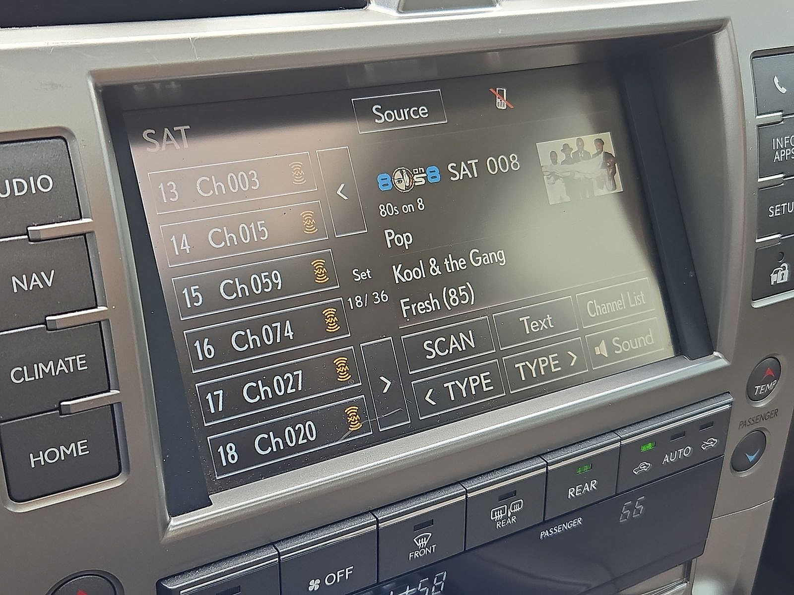 Thumbnail: 2019 Lexus GX - 20