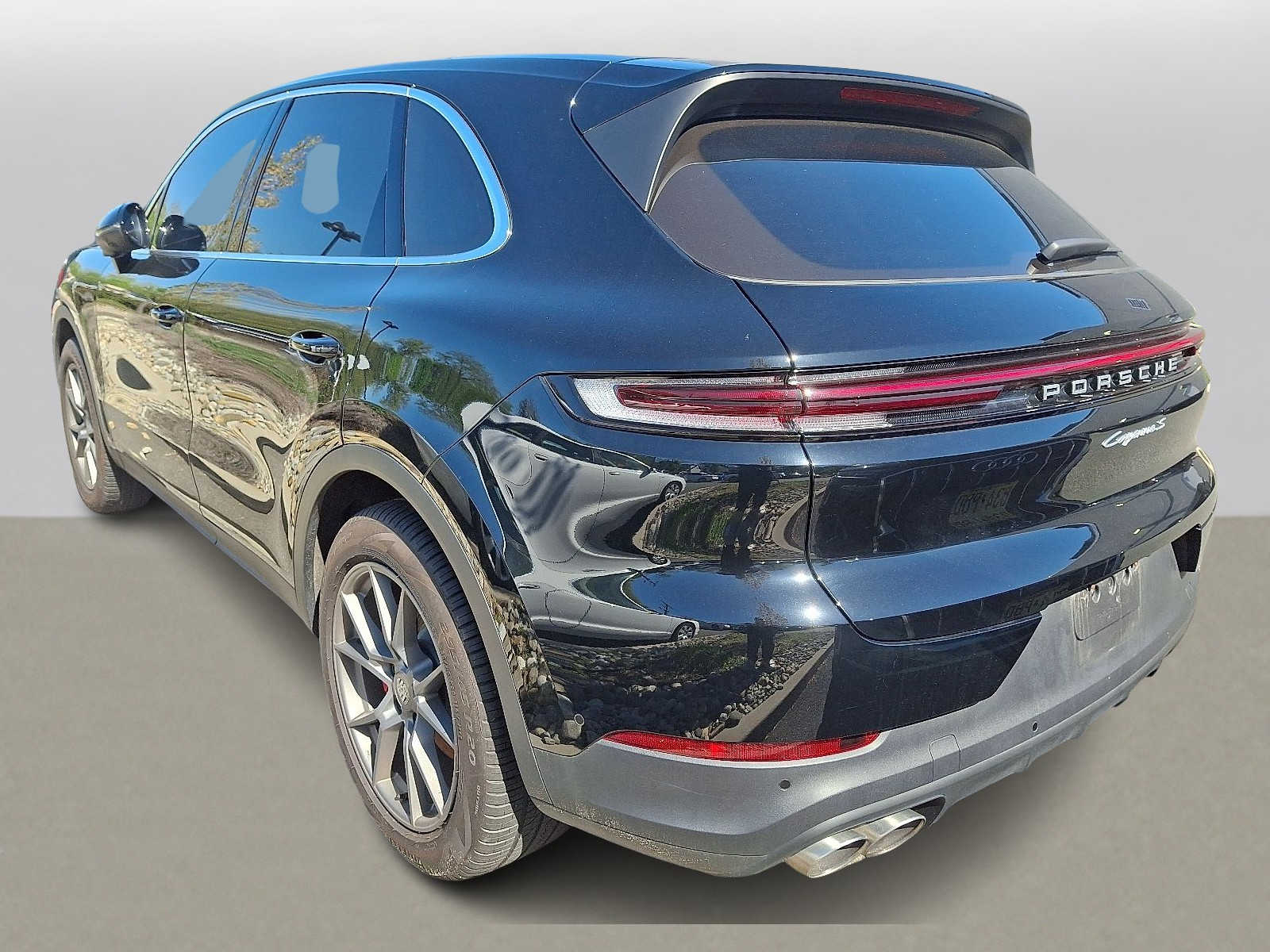 Thumbnail: 2024 Porsche Cayenne - 4