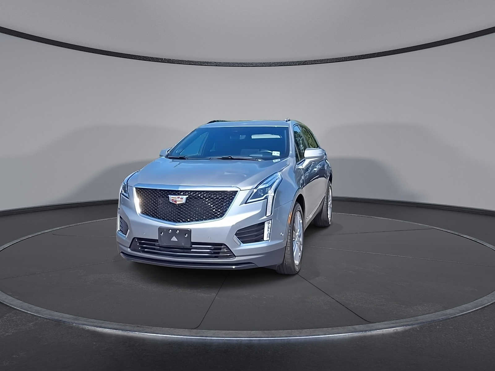 Thumbnail: 2023 Cadillac XT5 - 3