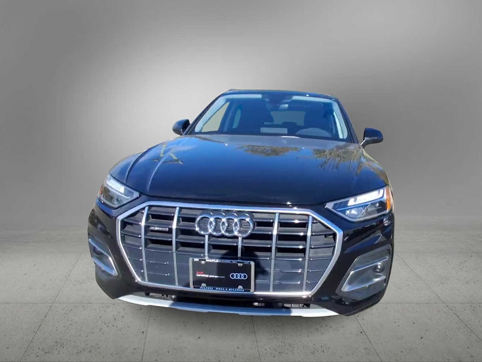 Thumbnail: 2023 Audi Q5 - 3