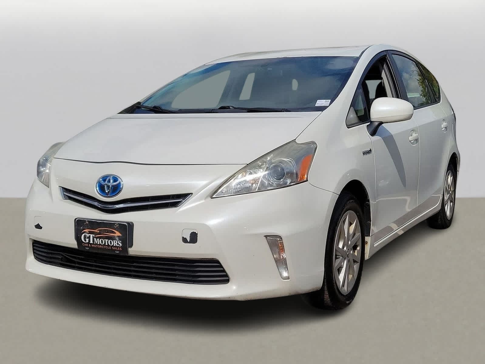 2014 Toyota Prius v Two -
                Maplewood, NJ