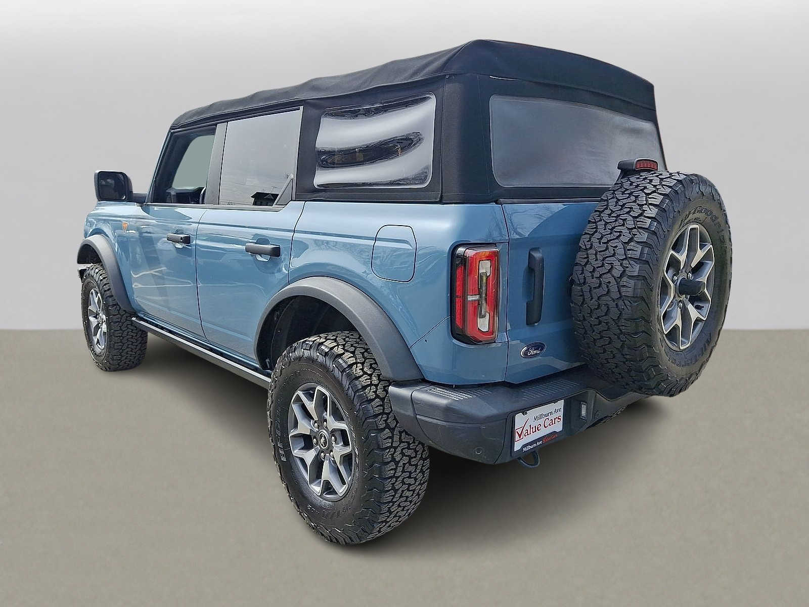 Thumbnail: 2021 Ford Bronco - 22