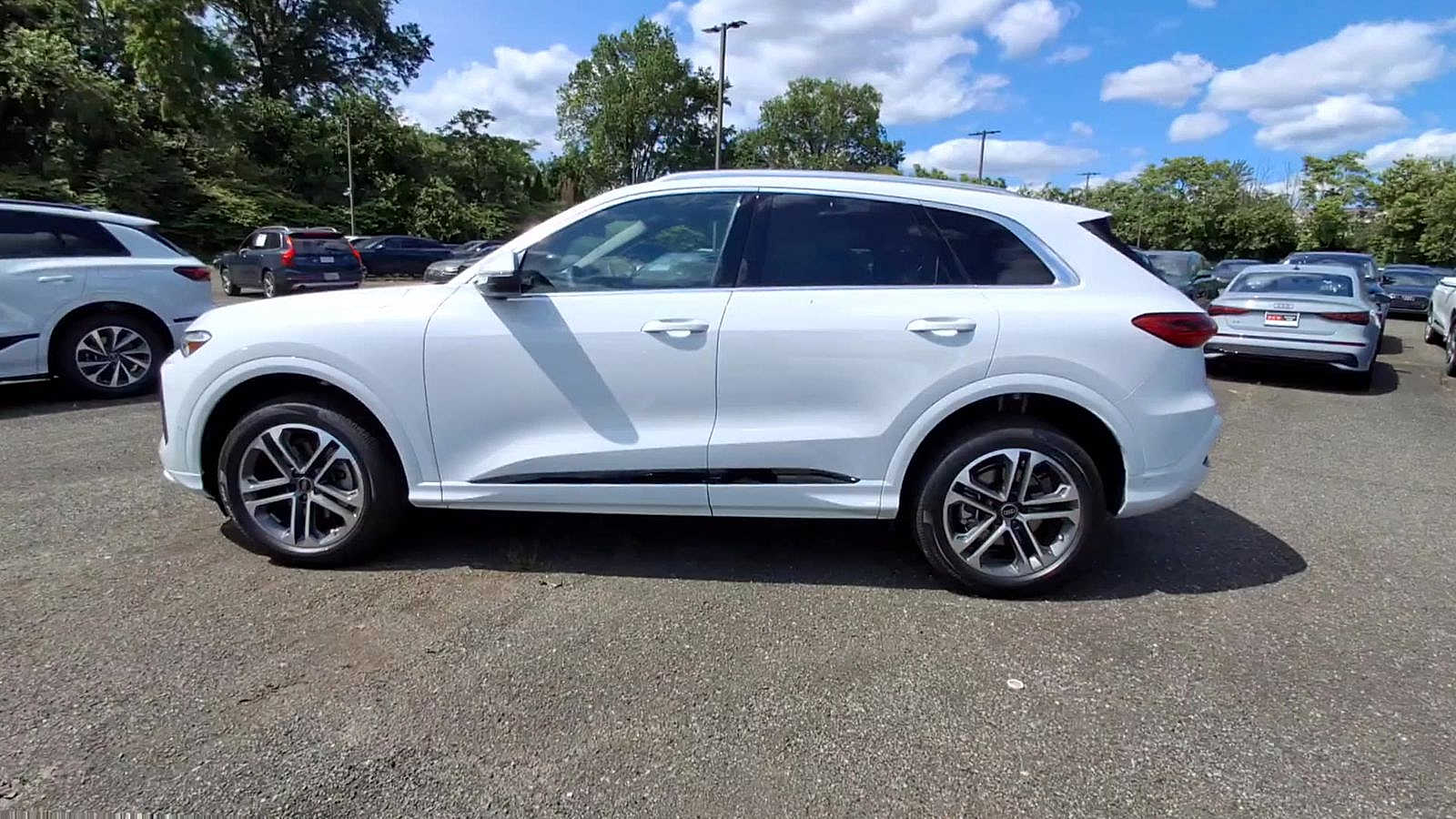 Thumbnail: 2025 Audi Q5 - 5