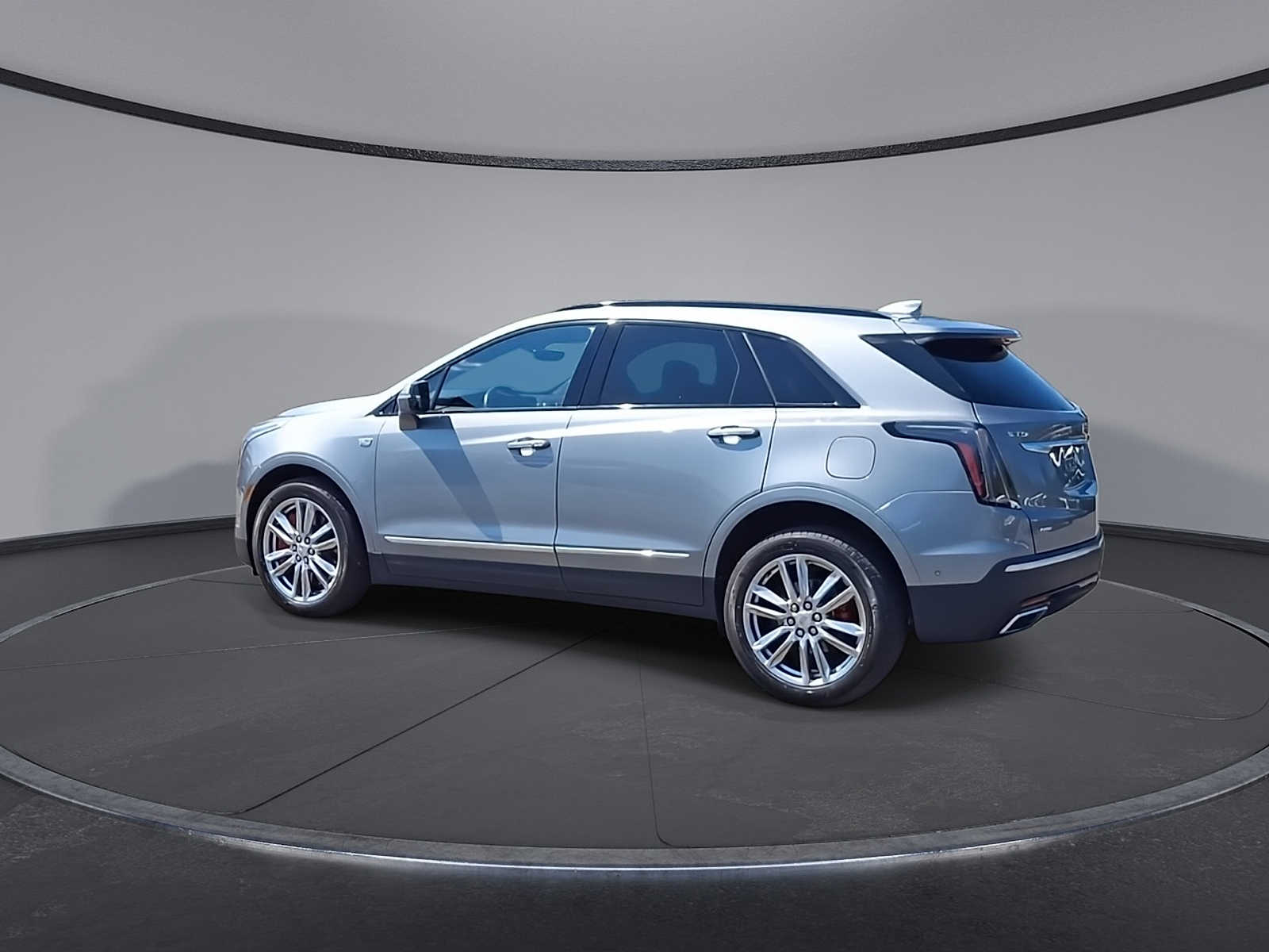 Thumbnail: 2023 Cadillac XT5 - 6