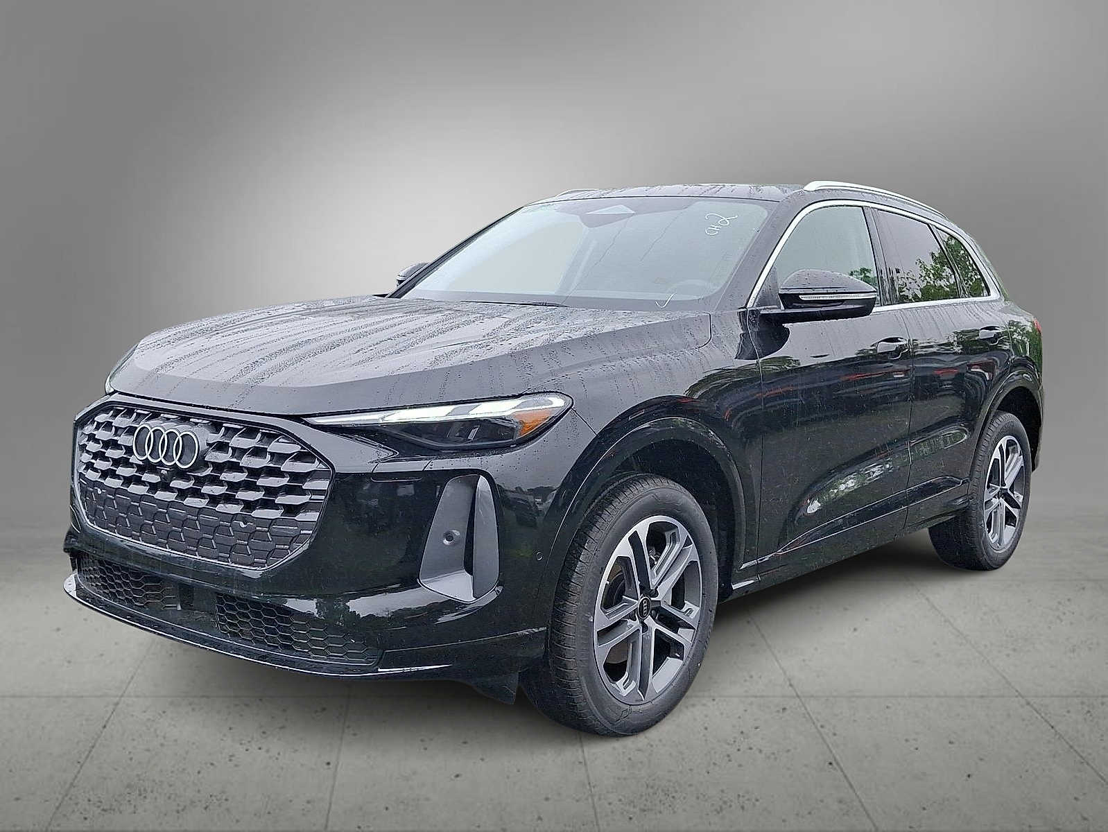 Thumbnail: 2025 Audi Q5 - 1