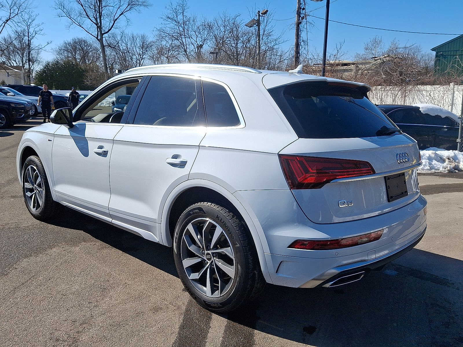 Thumbnail: 2023 Audi Q5 - 22