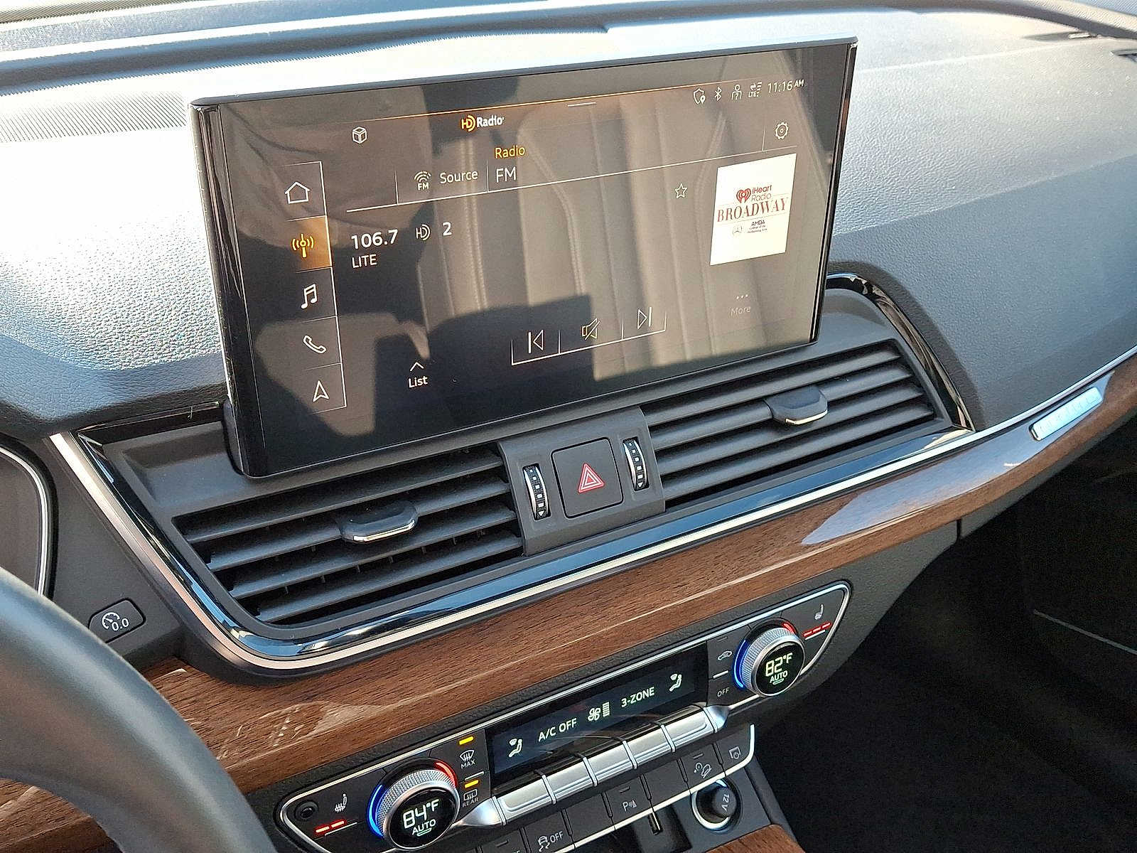 Thumbnail: 2022 Audi Q5 - 14