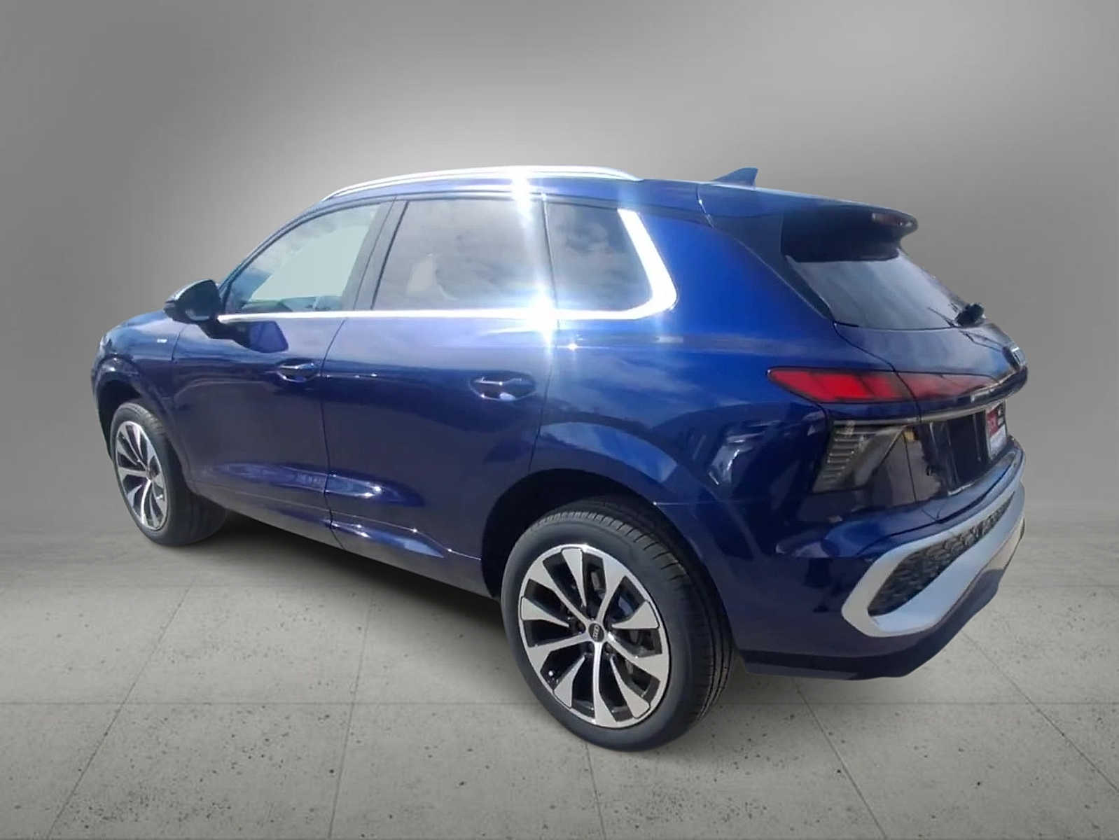 Thumbnail: 2026 Audi Q3 - 6