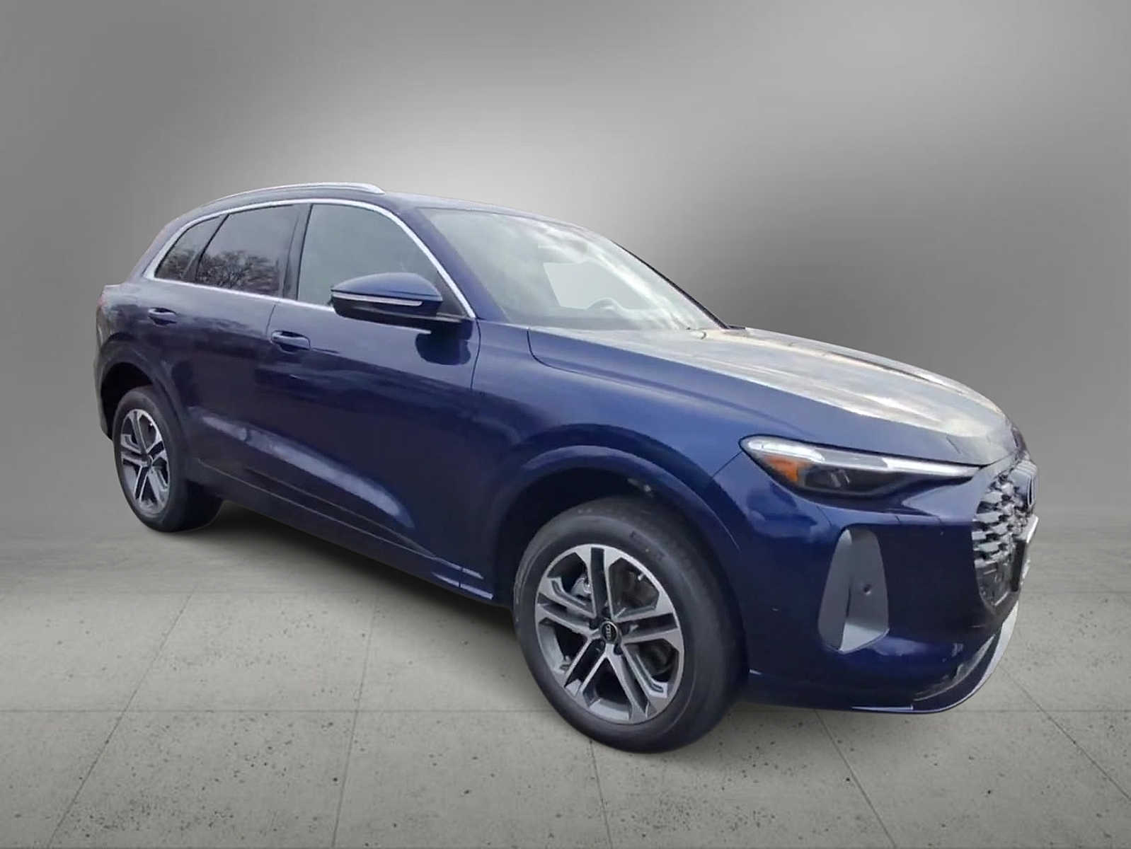 Thumbnail: 2025 Audi Q5 - 2