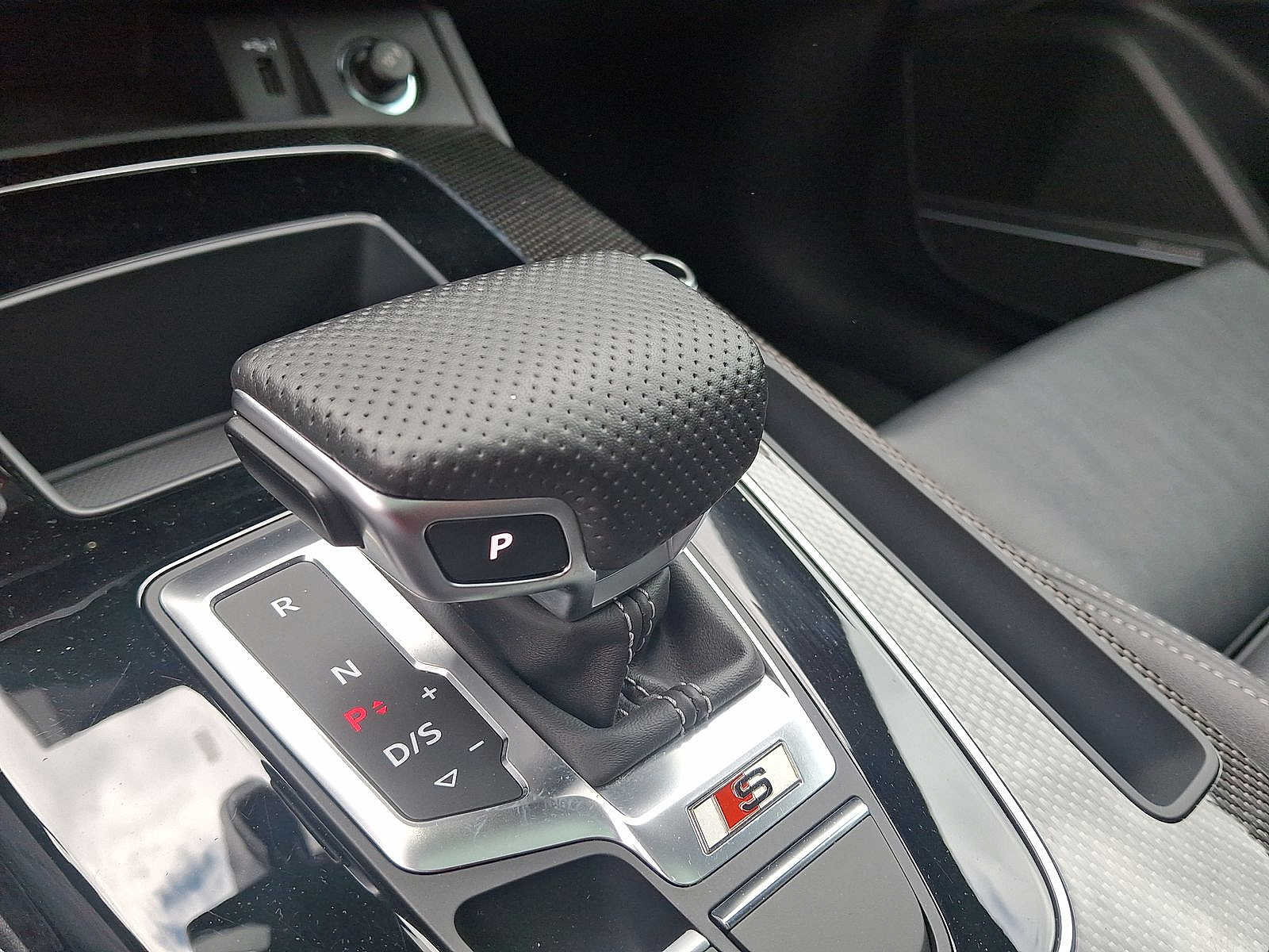 Thumbnail: 2023 Audi SQ5 - 11