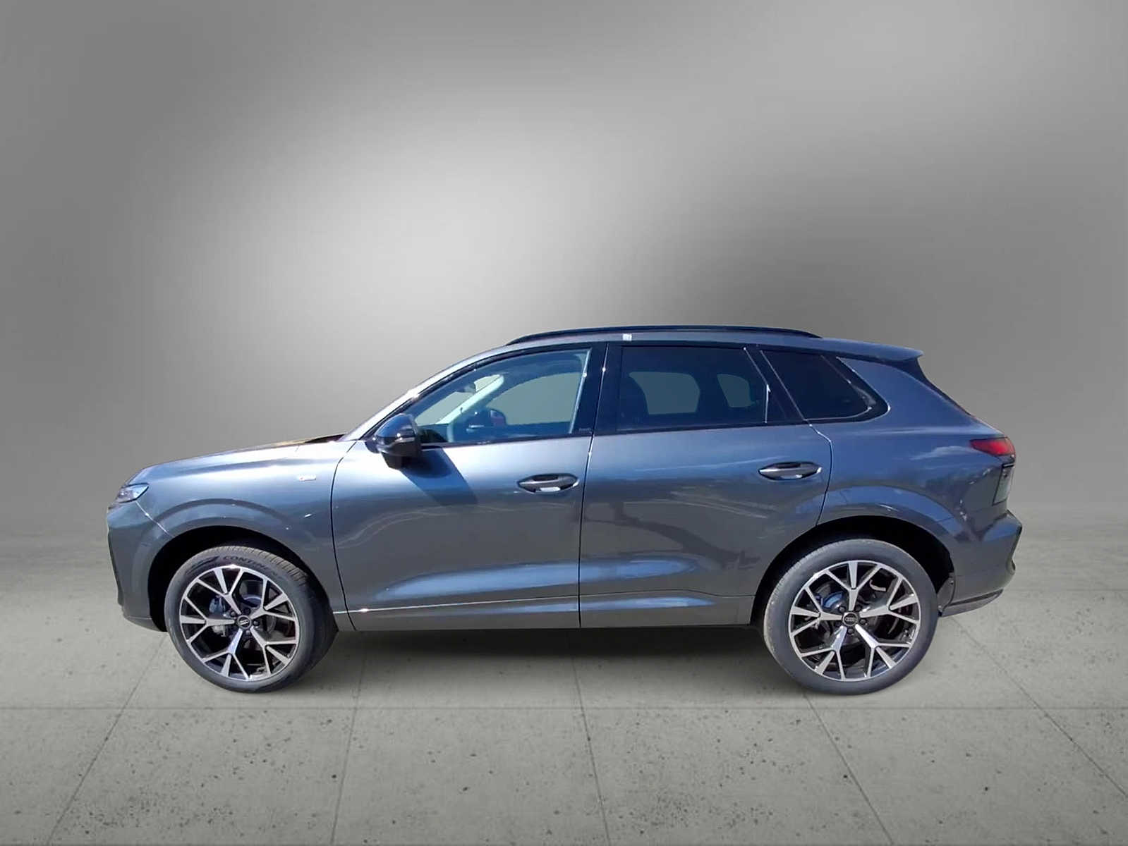 Thumbnail: 2026 Audi Q3 - 5