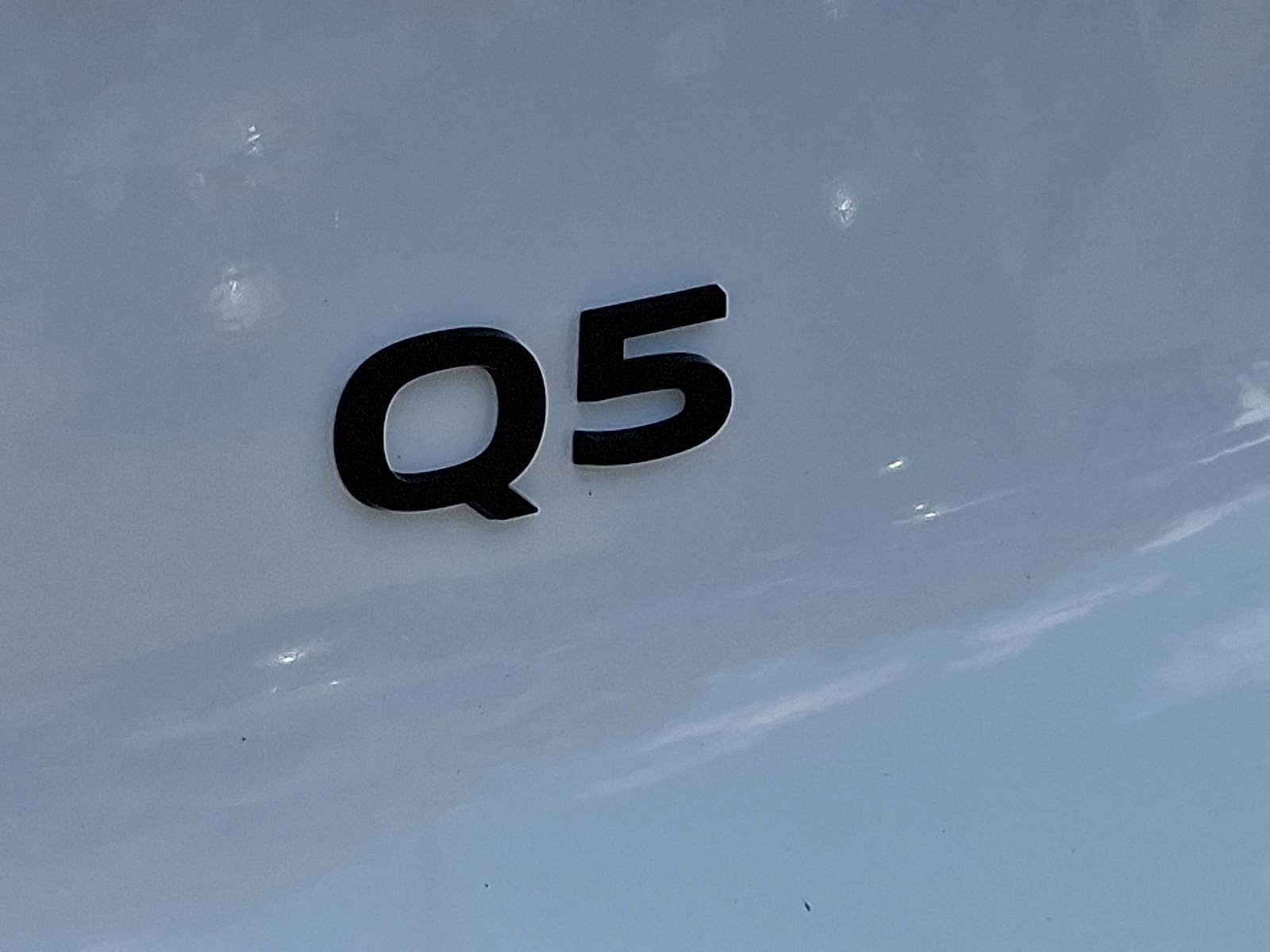 Thumbnail: 2025 Audi Q5 - 16