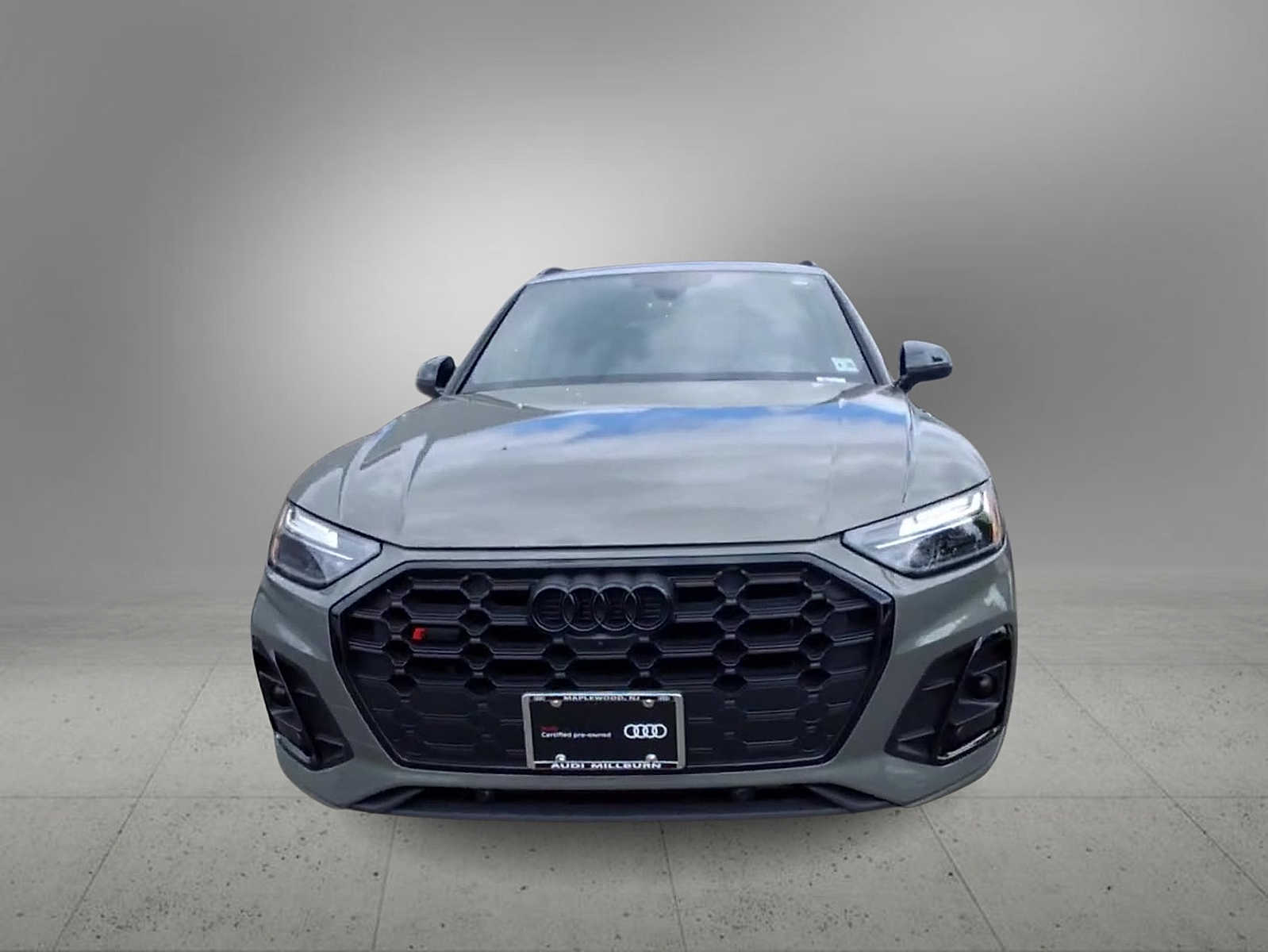 Thumbnail: 2023 Audi SQ5 - 2