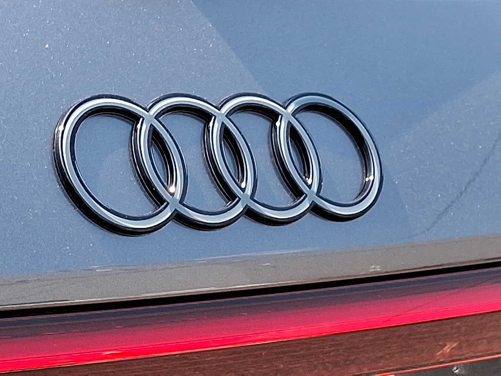 Thumbnail: 2025 Audi SQ6 e-tron - 18