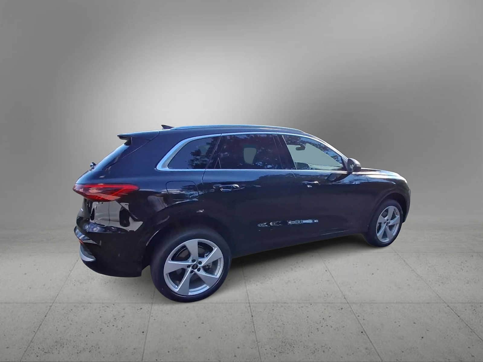 Thumbnail: 2025 Audi Q5 - 8