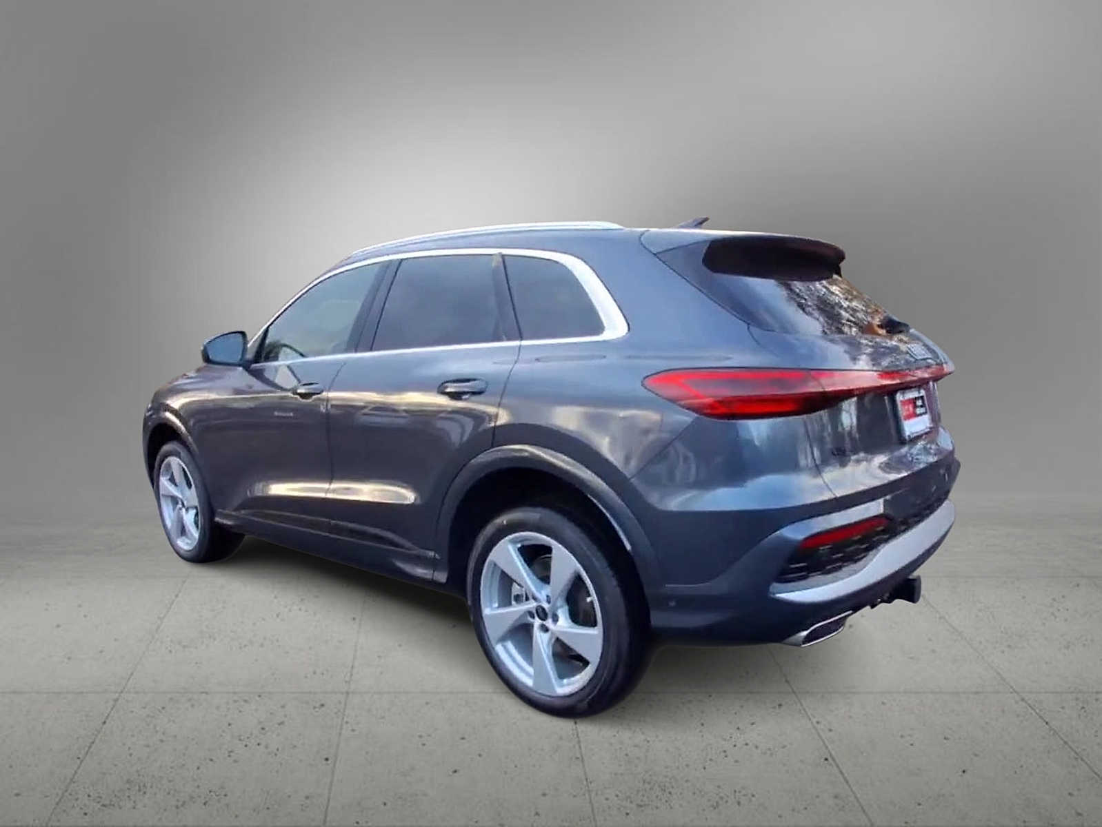 Thumbnail: 2025 Audi Q5 - 6