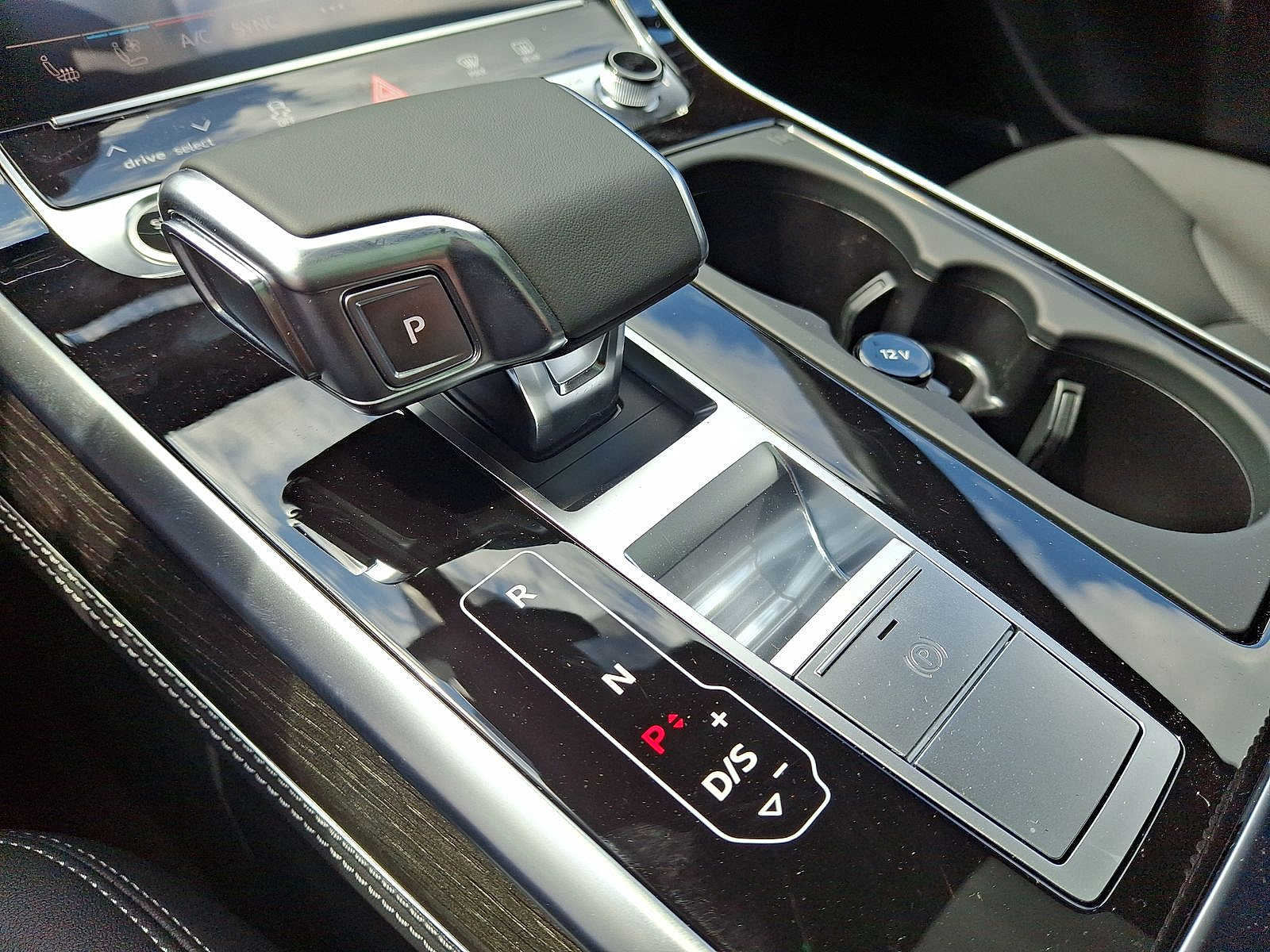 Thumbnail: 2025 Audi Q7 - 13