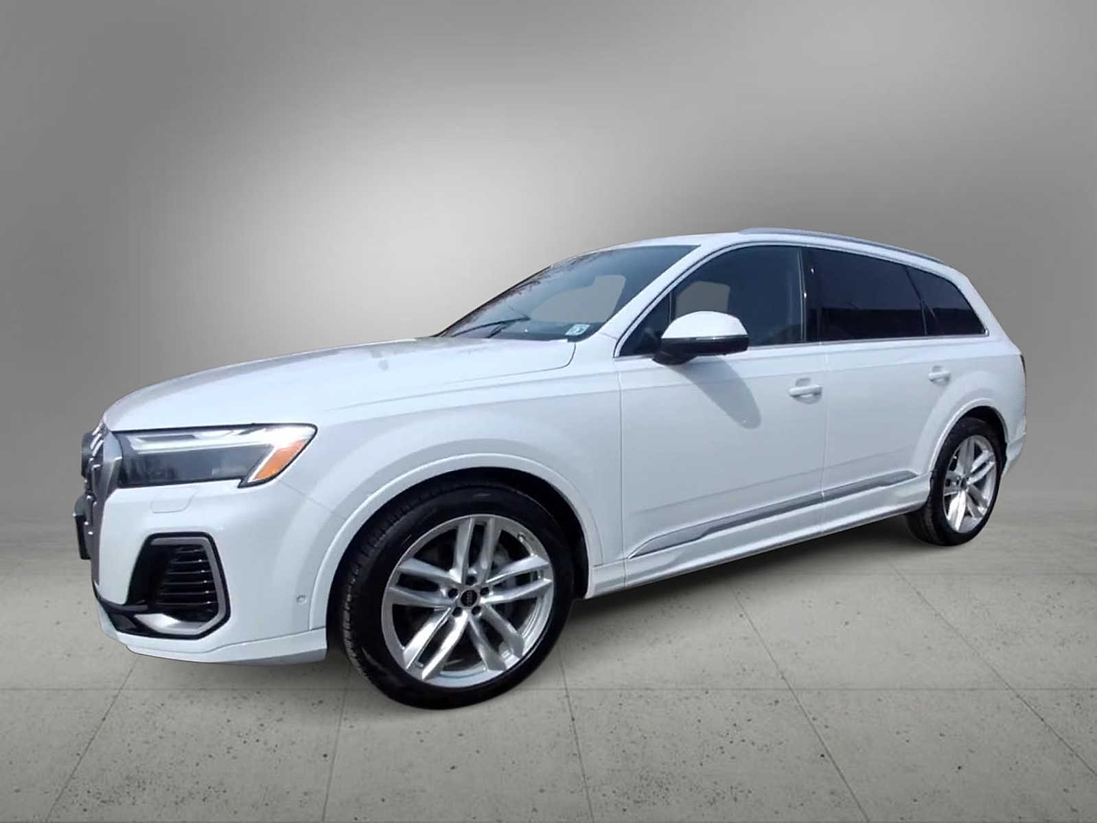 Thumbnail: 2025 Audi Q7 - 4