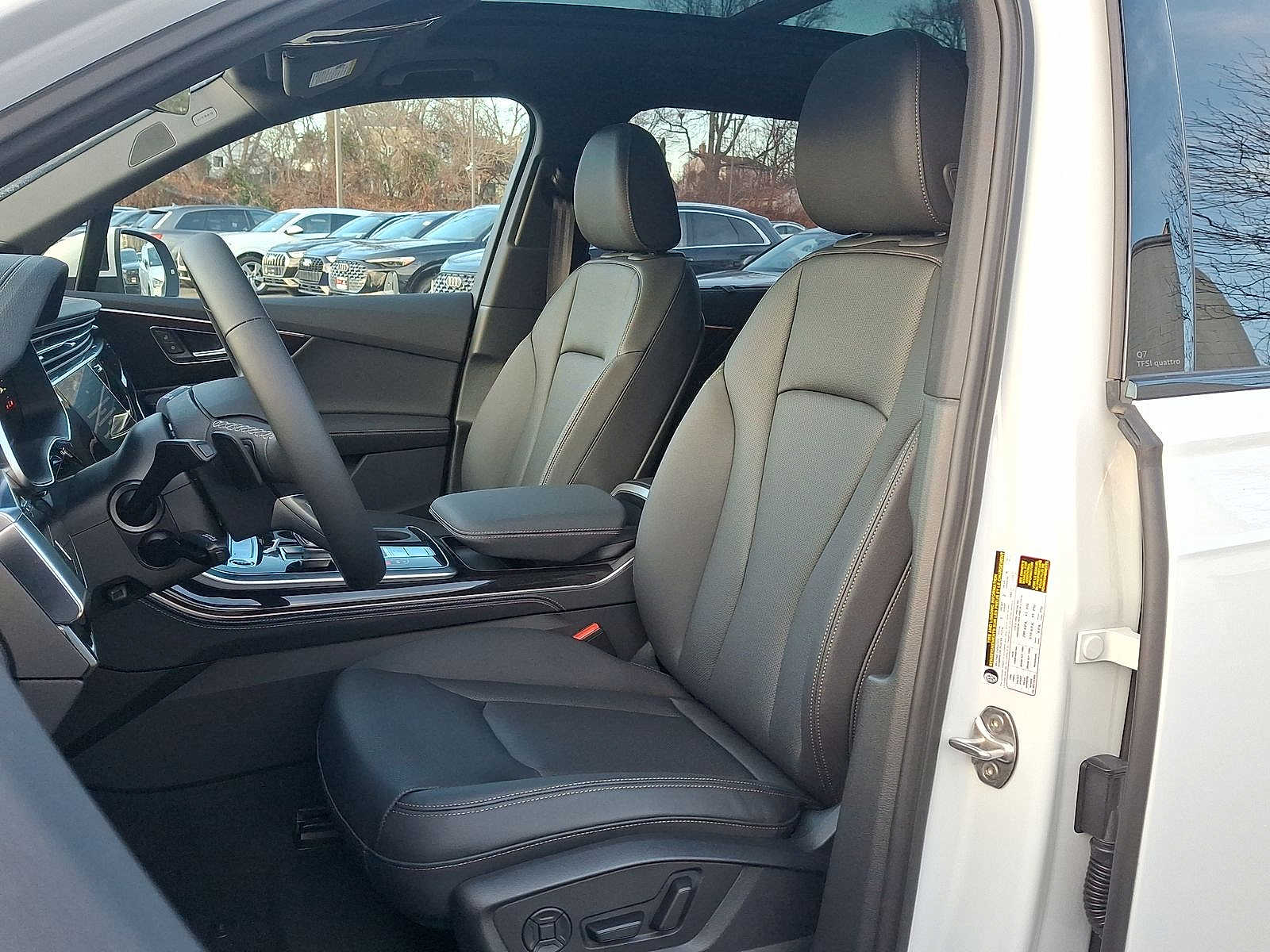 Thumbnail: 2026 Audi Q7 - 13