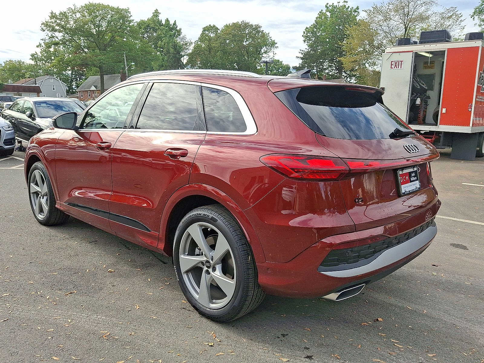 Thumbnail: 2025 Audi Q5 - 11