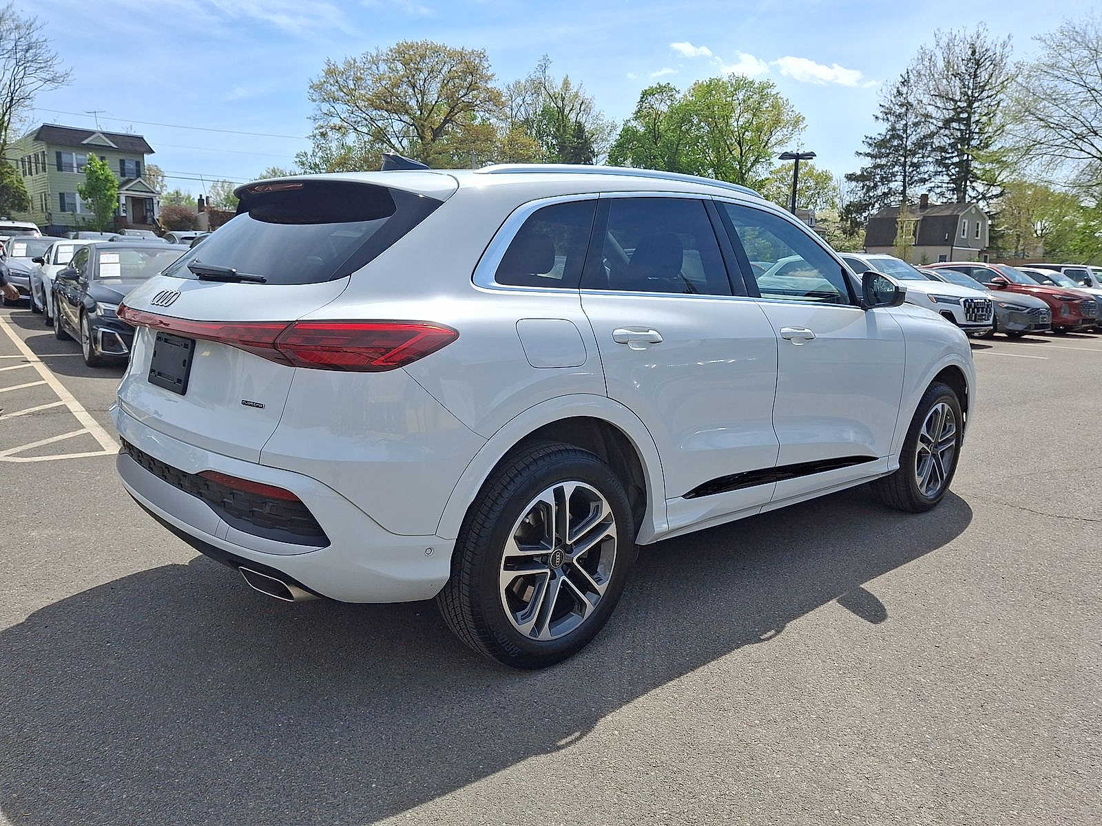 Thumbnail: 2025 Audi Q5 - 25