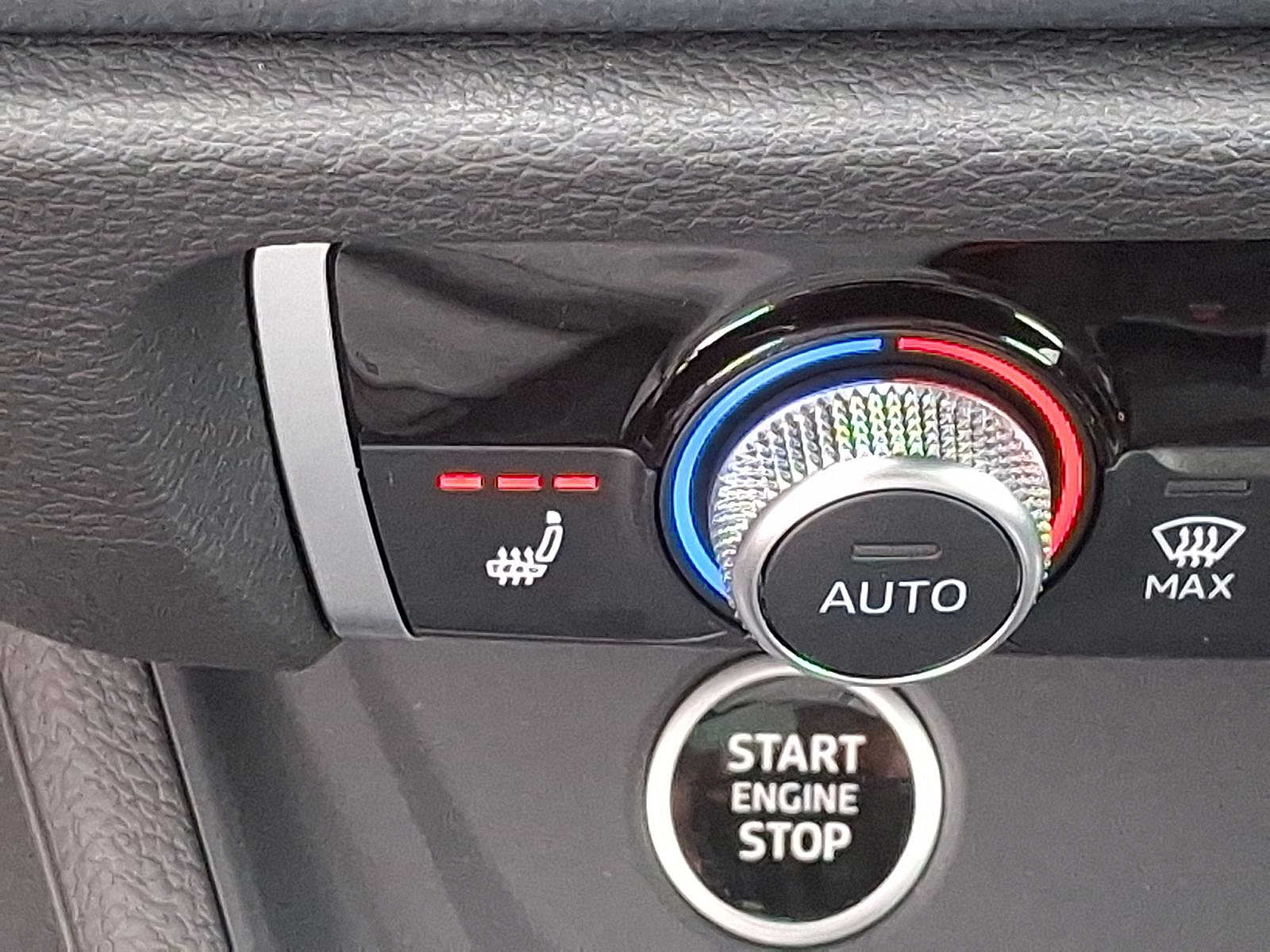 Thumbnail: 2025 Audi Q3 - 19