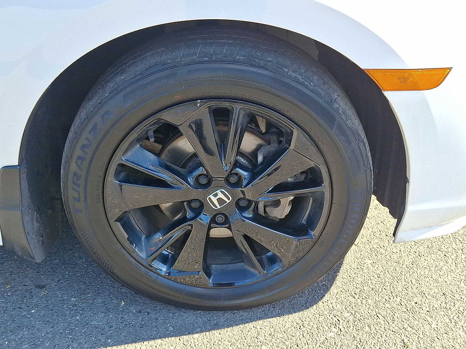 Thumbnail: 2023 Honda Odyssey - 27