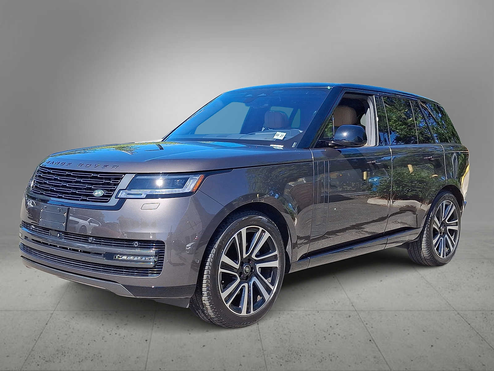 Thumbnail: 2023 Land Rover Range Rover - 1
