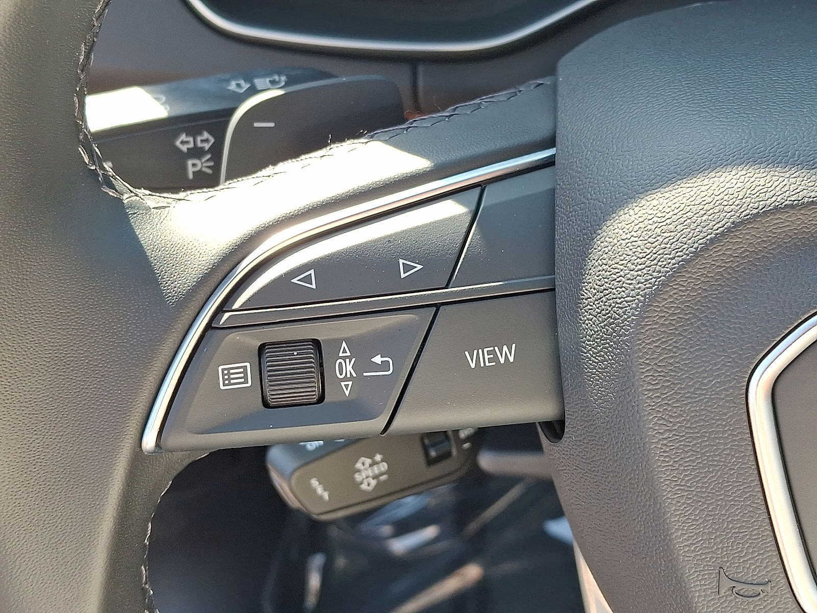 Thumbnail: 2023 Audi Q5 - 17