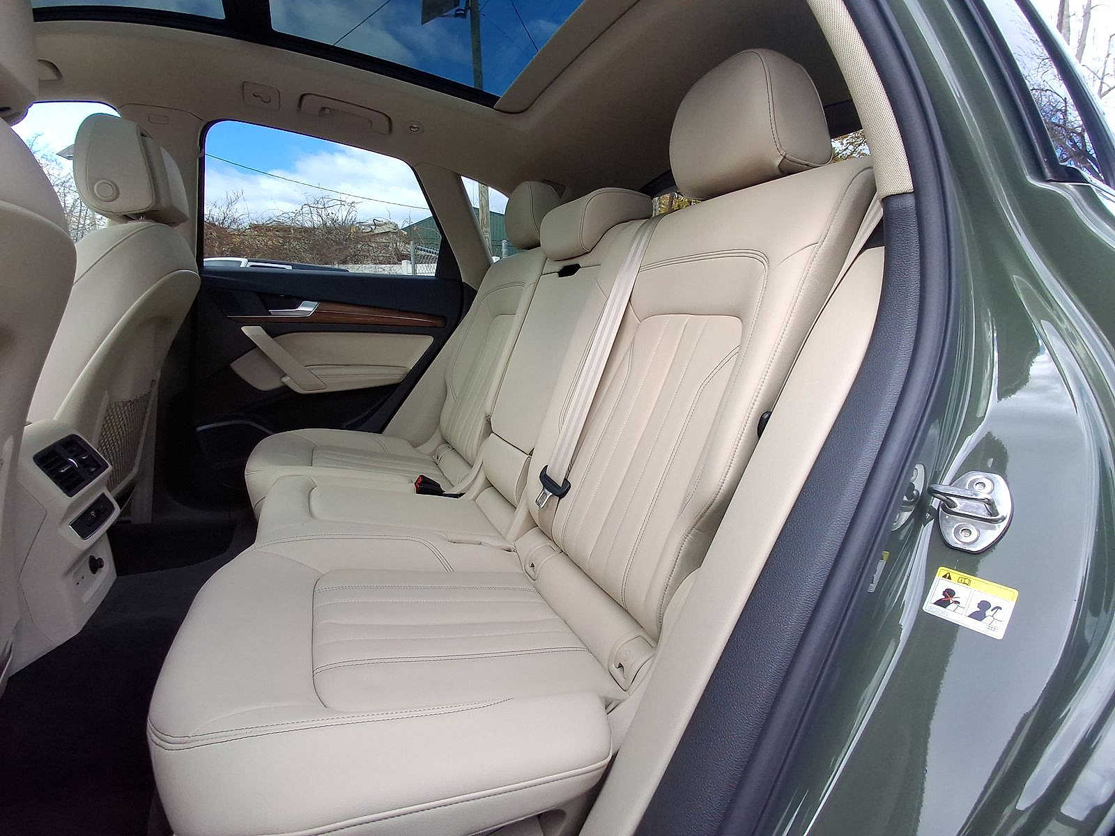 Thumbnail: 2025 Audi Q5 - 20