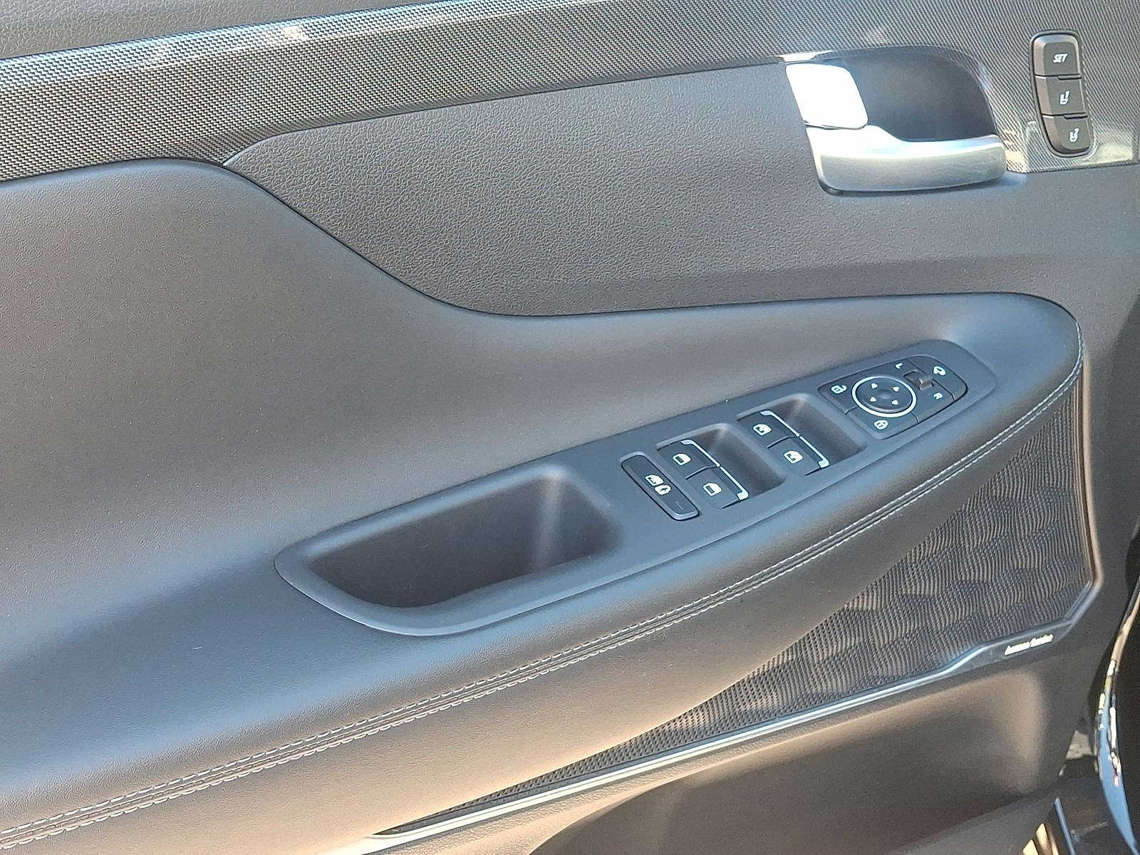Thumbnail: 2023 Hyundai Santa Fe - 10