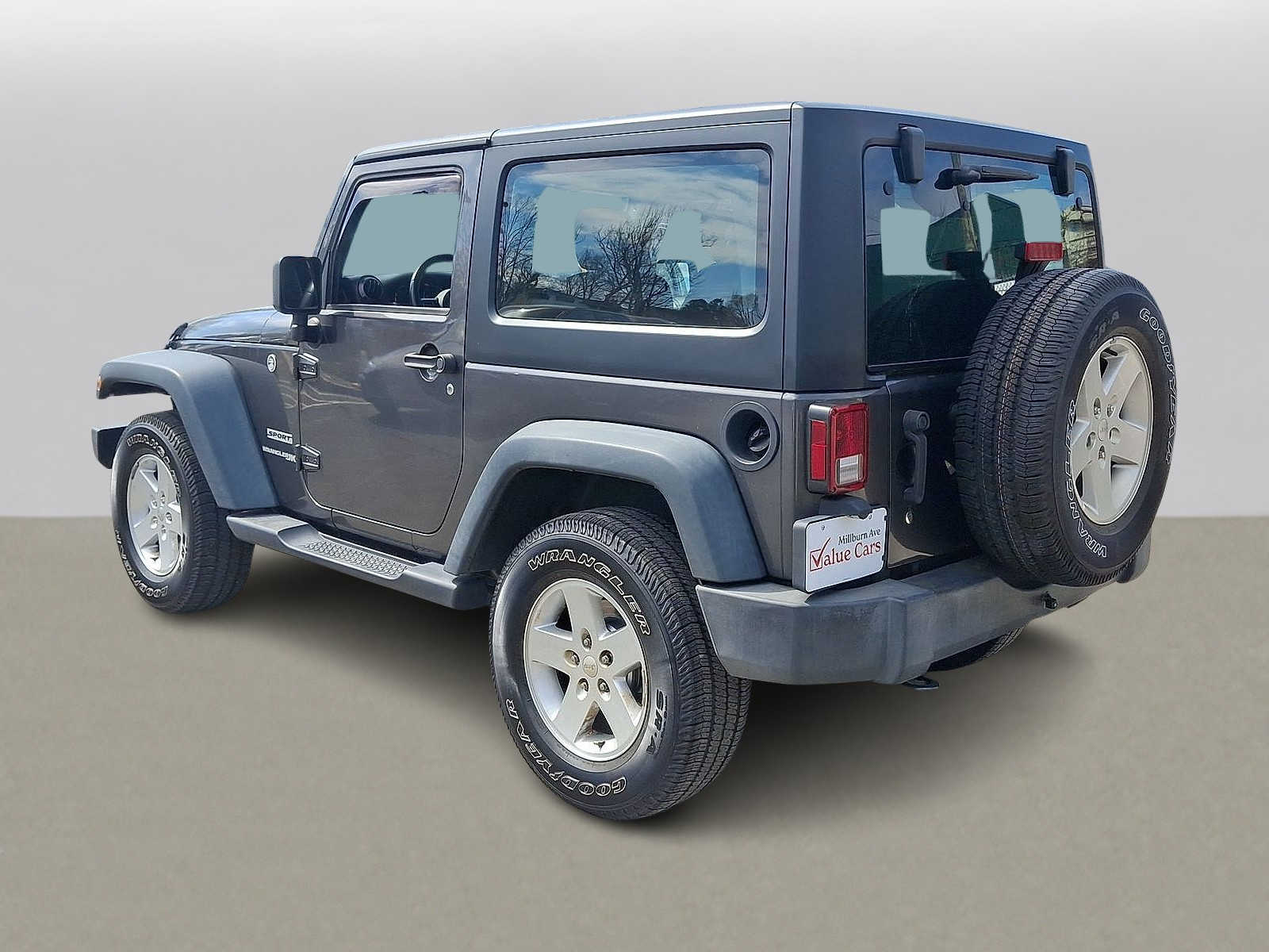 Thumbnail: 2018 Jeep Wrangler - 22