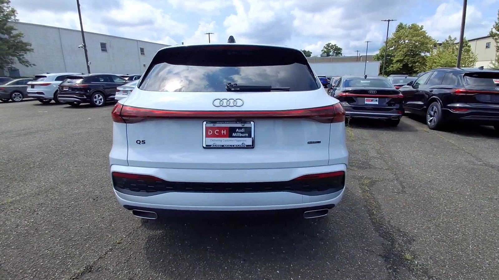 Thumbnail: 2025 Audi Q5 - 7