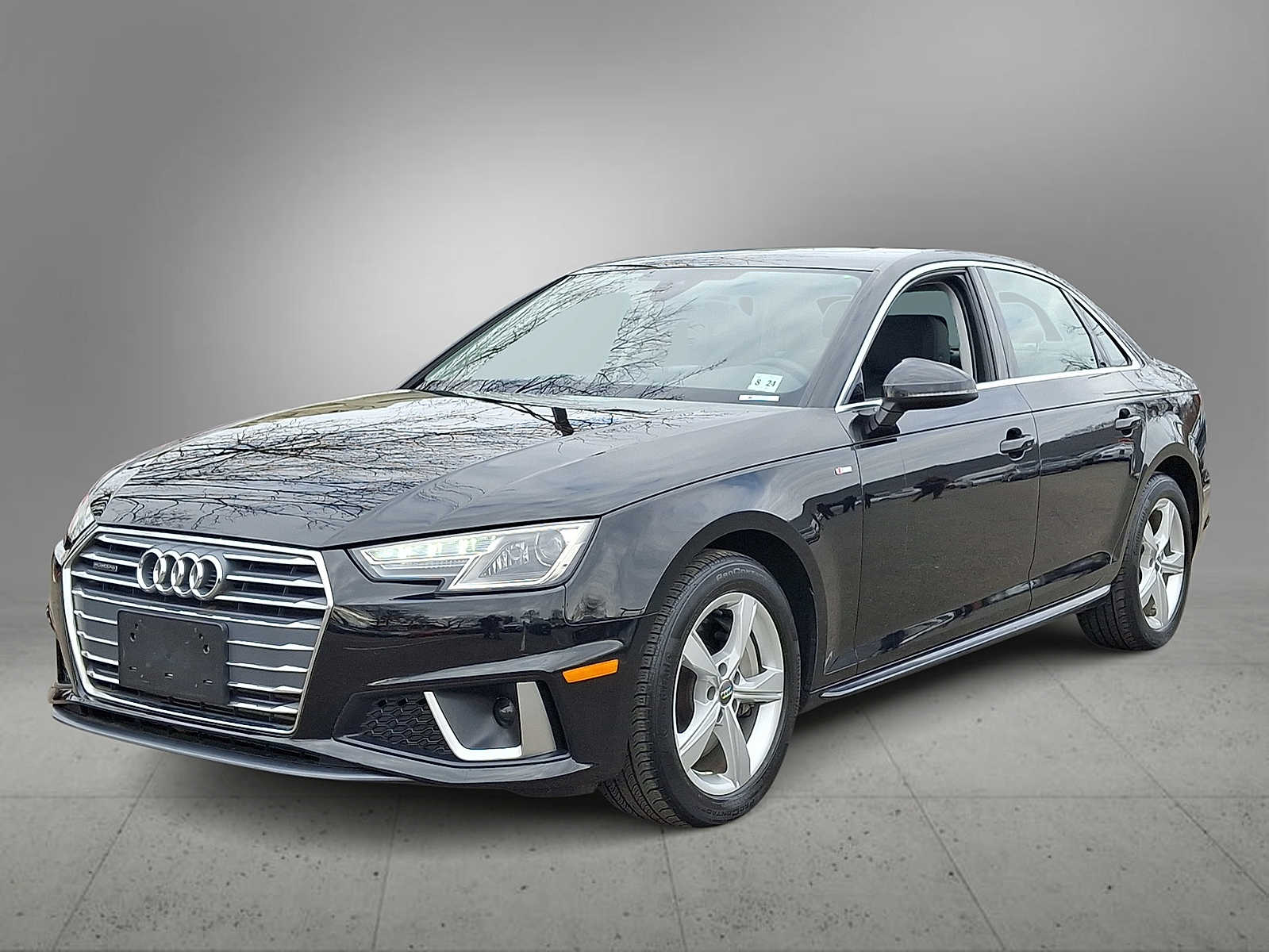 Thumbnail: 2019 Audi A4 - 1