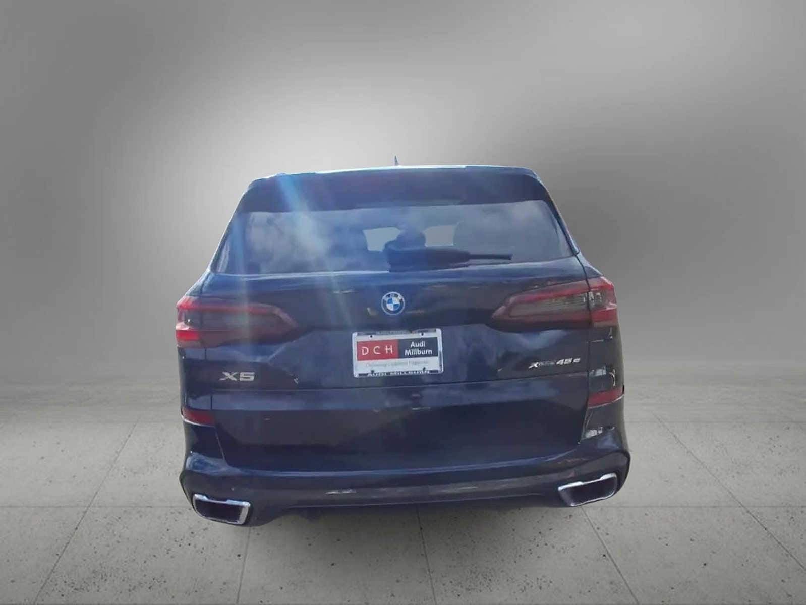 Thumbnail: 2022 BMW X5 - 7