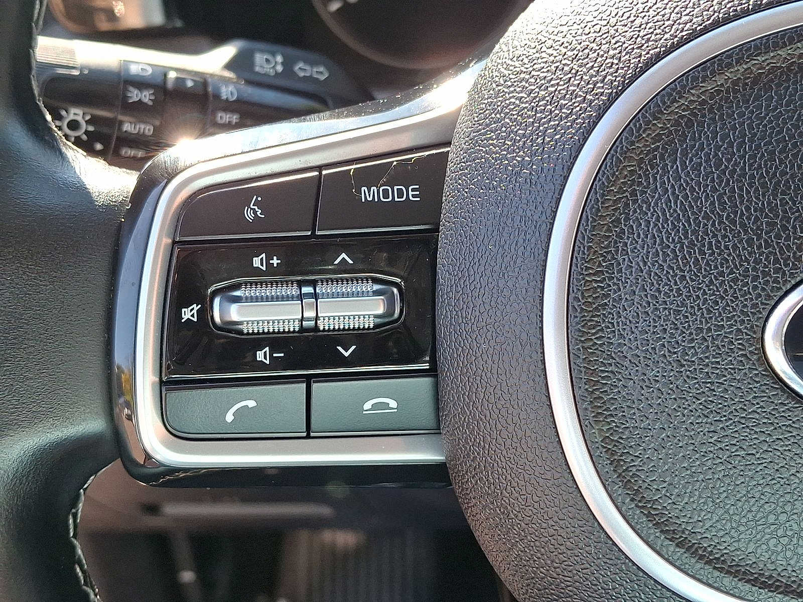 Thumbnail: 2021 Kia Sorento - 17