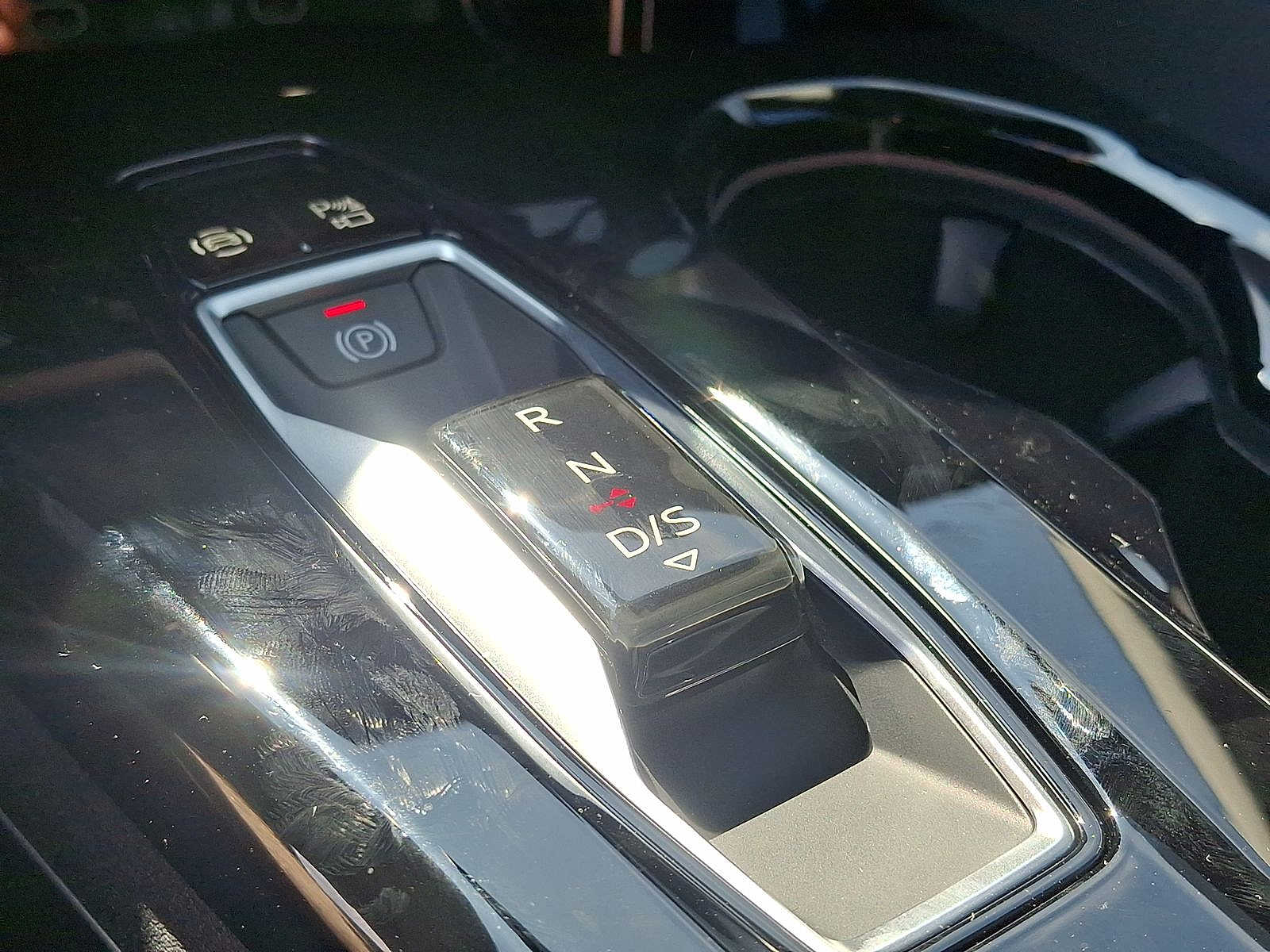 Thumbnail: 2025 Audi Q5 - 13