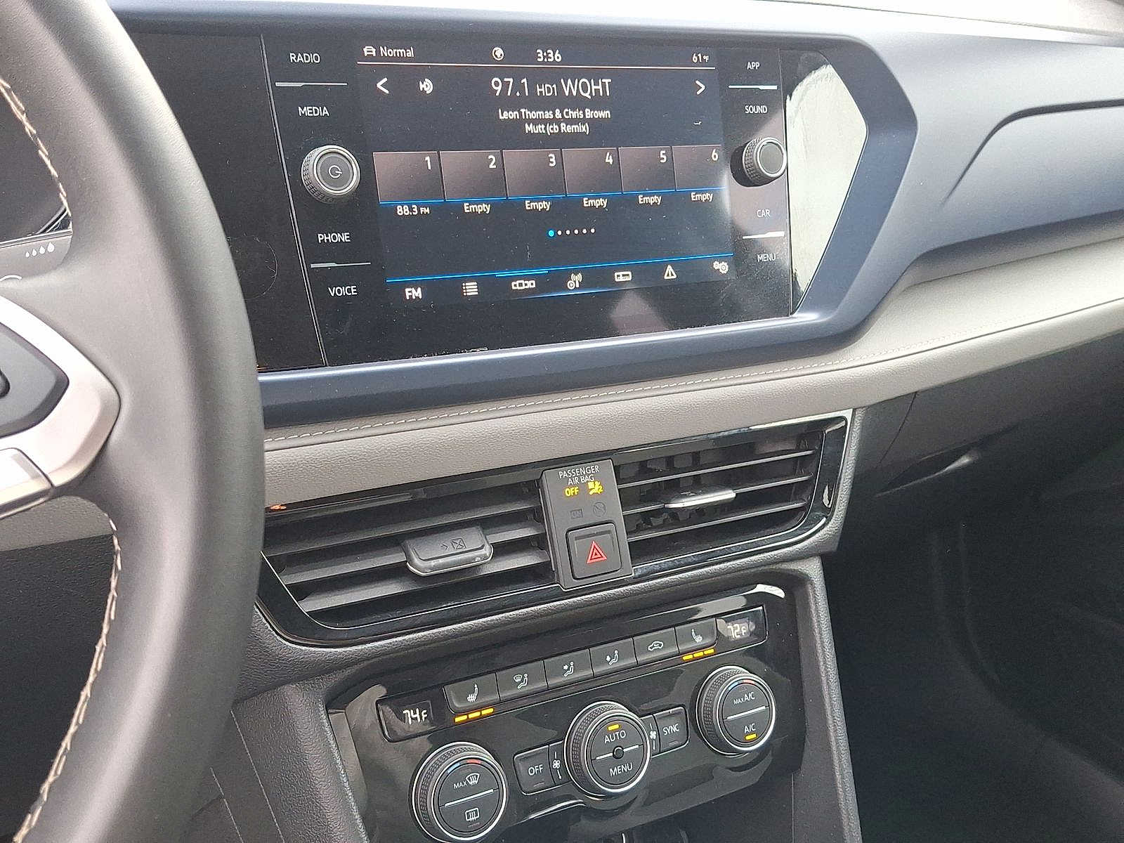 Thumbnail: 2024 Volkswagen Taos - 14