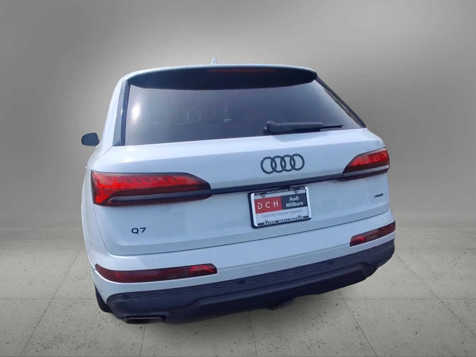 Thumbnail: 2026 Audi Q7 - 6