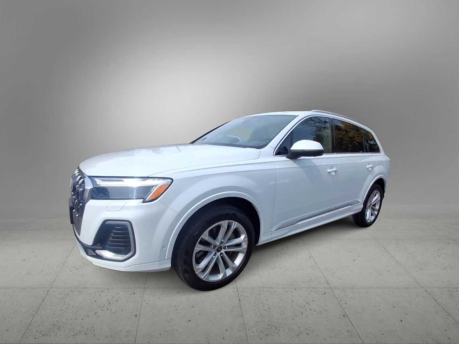 2025 Audi Q7 Premium Plus photo 4