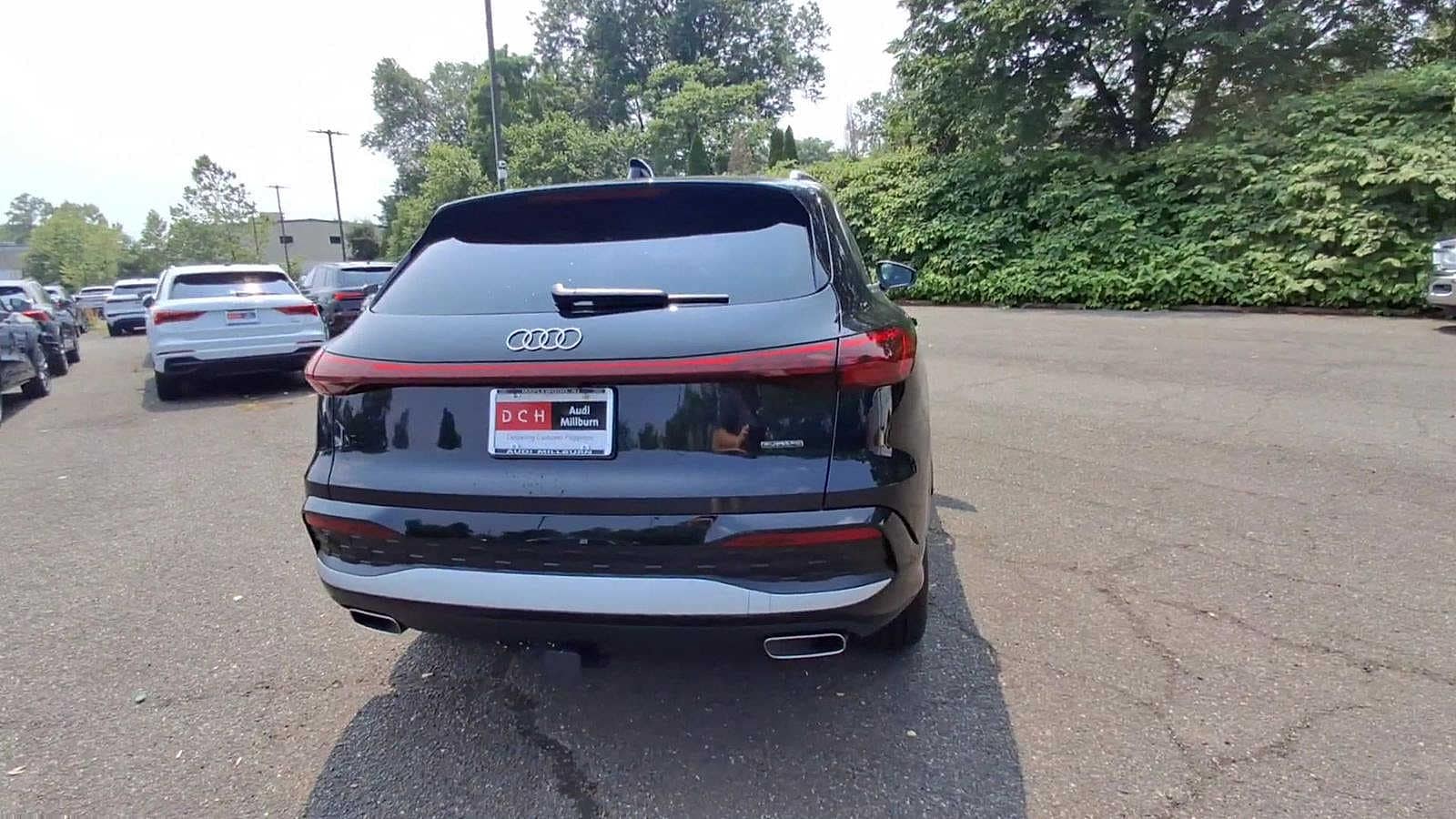 Thumbnail: 2025 Audi Q5 - 7