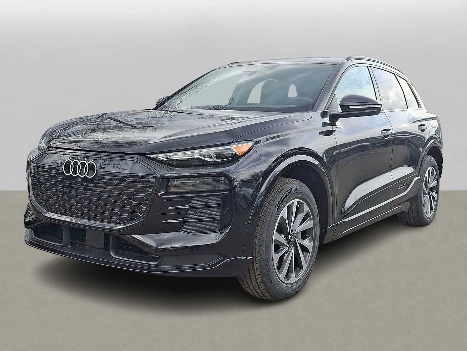 2025 Audi Q6 e-tron Premium -
                  Maplewood, NJ