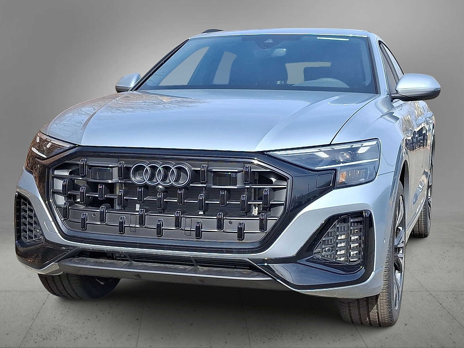 2025 Audi Q8 55 Premium