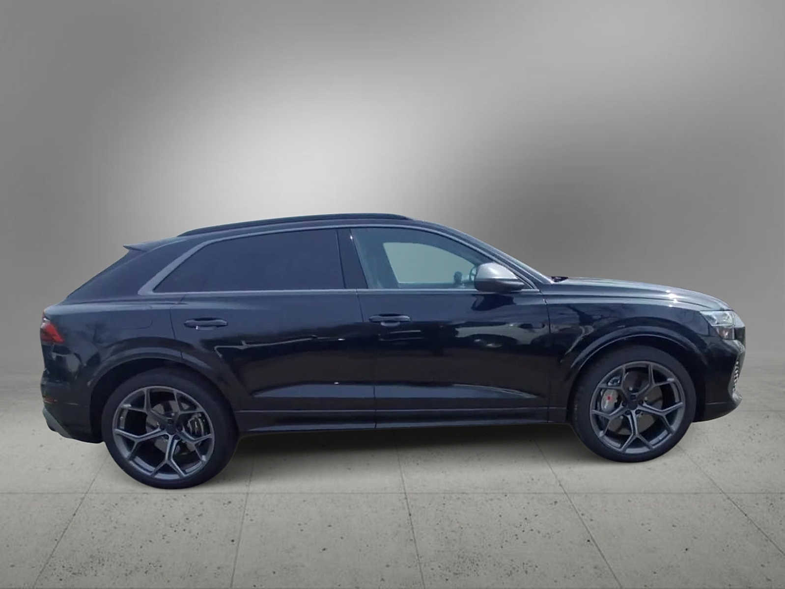 Thumbnail: 2026 Audi RS Q8 - 9