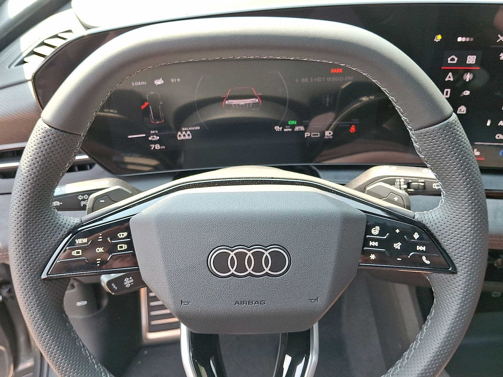 Thumbnail: 2025 Audi SQ6 e-tron - 16
