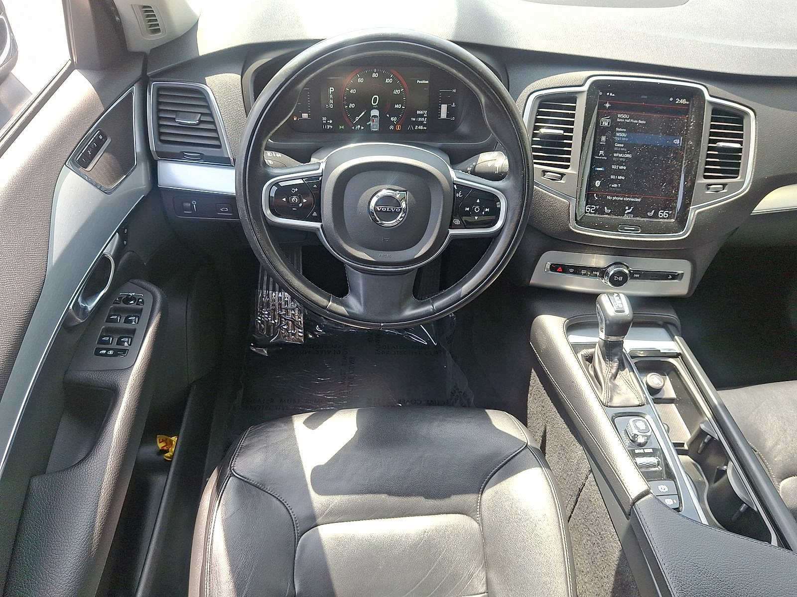 Thumbnail: 2018 Volvo XC90 - 21