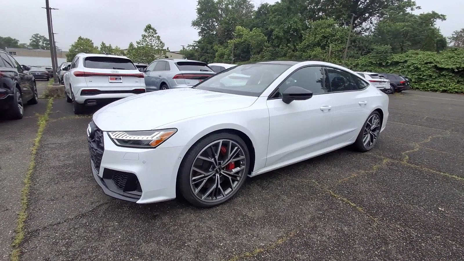 Thumbnail: 2025 Audi S7 - 4